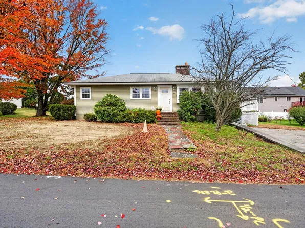 94 Peever St, Methuen, MA 01844