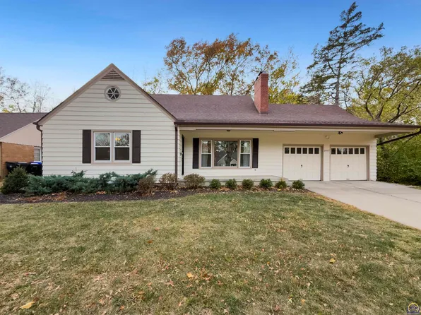 2017 SW Pembroke Ln, Topeka, KS 66604