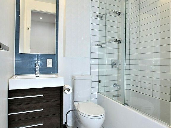 4th image of 450 Franklin Ave #B2