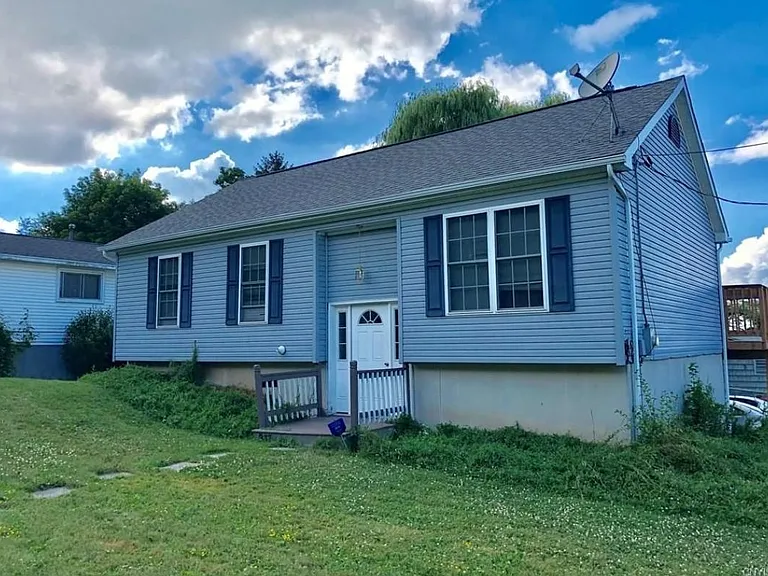 937 Hazelwood Ave — Photo 1