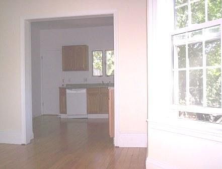 1st image of 186 Norfolk St #2