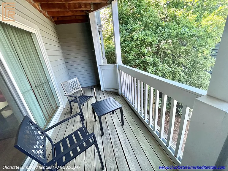 505 N Graham St #2 — Photo 6