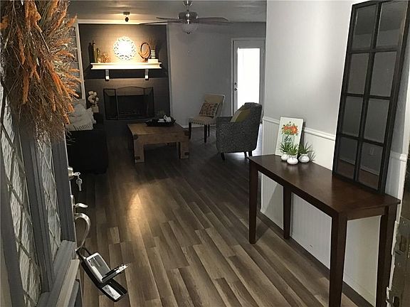 2nd image of 10008 Ames Cir