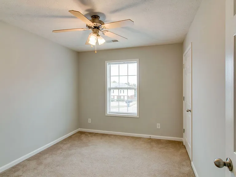 821 Oak Arbor Ct — Photo 20