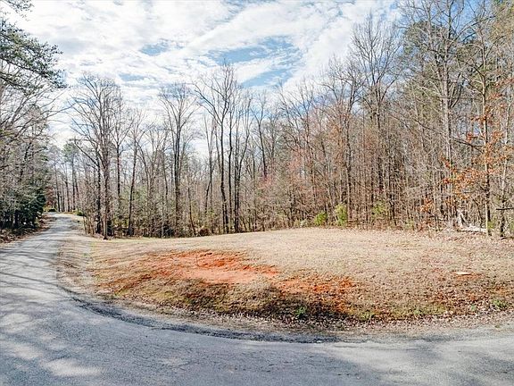 3rd image of 1638 Kingswood Rd