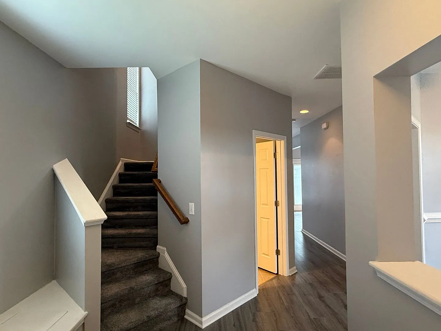 Beautiful 3 Bedroom Home in Weatherstone — Photo 2