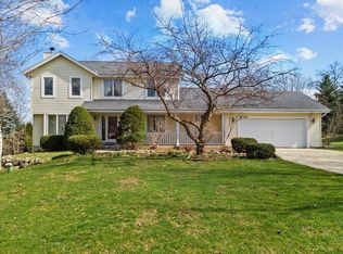 W254N4986 McKerrow Dr, Pewaukee, WI 53072