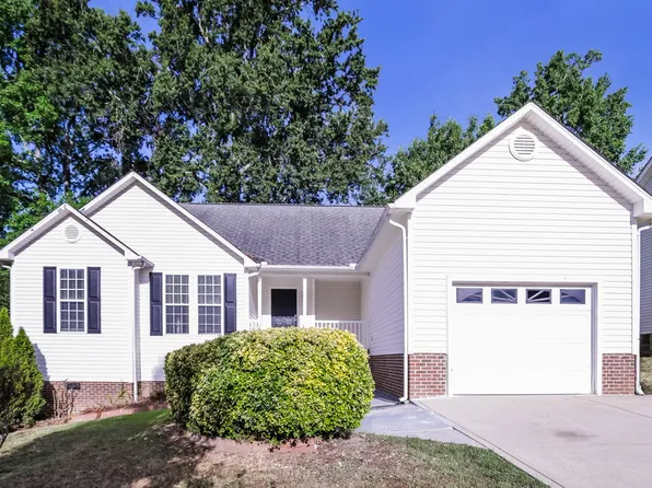 203 Zircon Ln, Knightdale, NC 27545