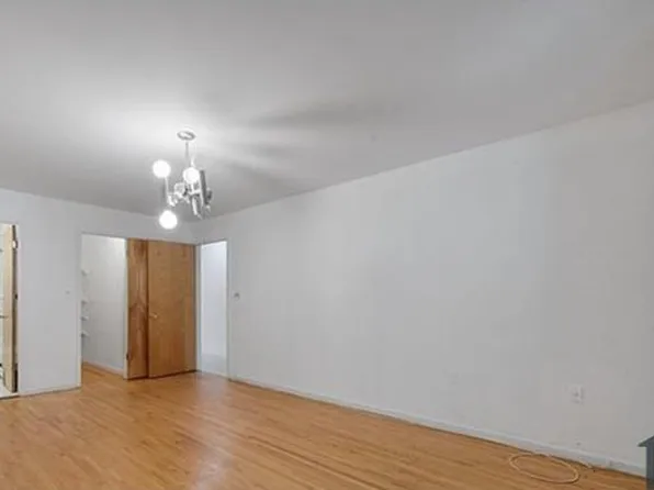915 Avenue U Floor 3, Brooklyn, NY 11223