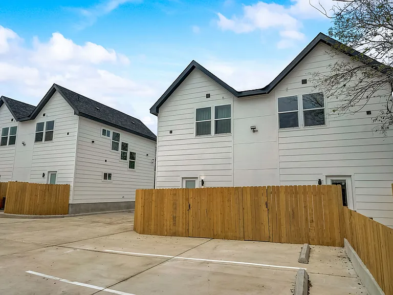 316 Maryland St #102 — Photo 14