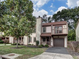 404 Fenway Rd, Columbus, OH 43214