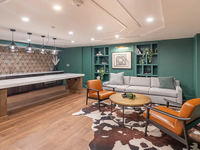 Resident Lounge