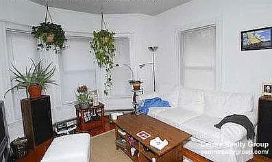 2 bed, 1.0 bath, $2,400 — Photo 2