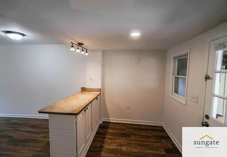 5215 Wasena Ave — Photo 9