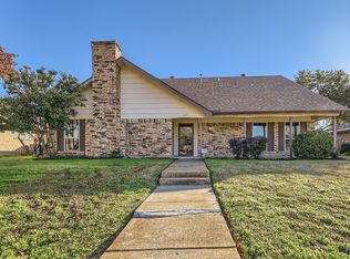 808 Via Barcelona, Mesquite, TX 75150