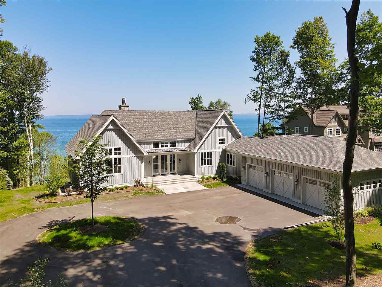 7254 Preserve Dr N Petoskey