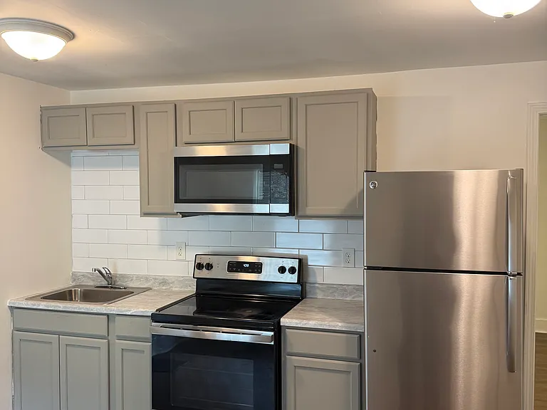 1931 Joseph E Boone Blvd NW #15 — Photo 3
