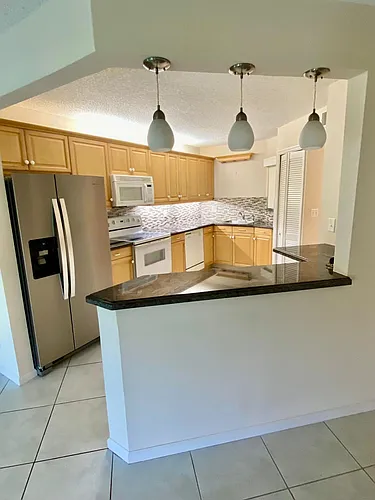 5900 Camino Del Sol #206 Photo 1