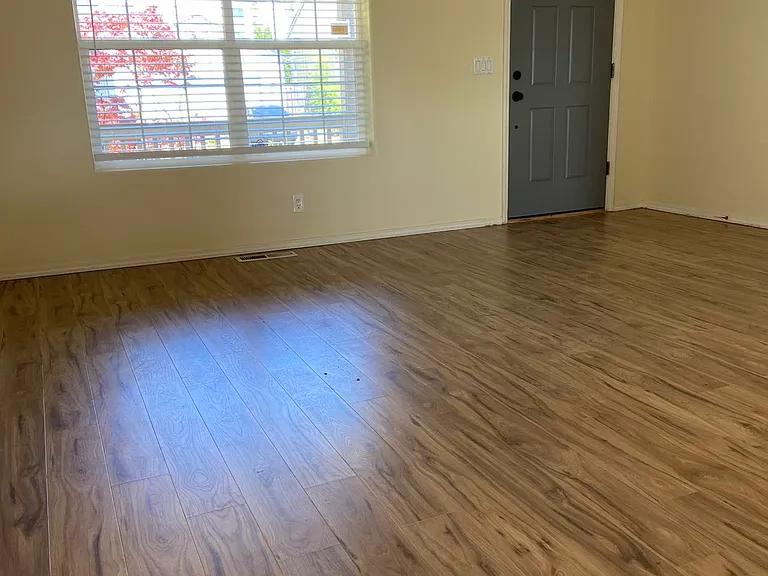 15240 NW Blakely Ln — Photo 2