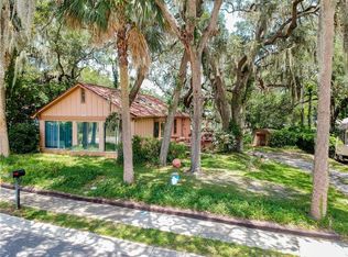 1105 3rd St N, Safety Harbor, FL 34695