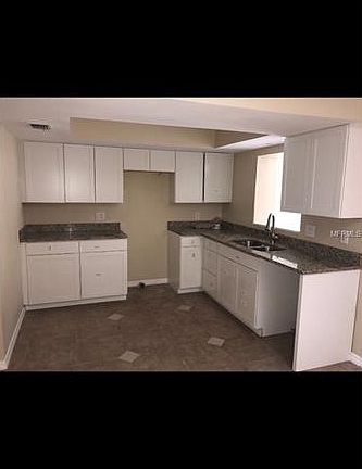 4th image of 1001 Bonita Dr