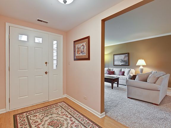 5th image of 1202 Chatham Ct