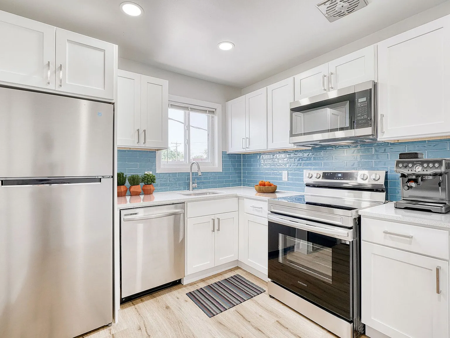 Fountainview Apartments — Photo 1