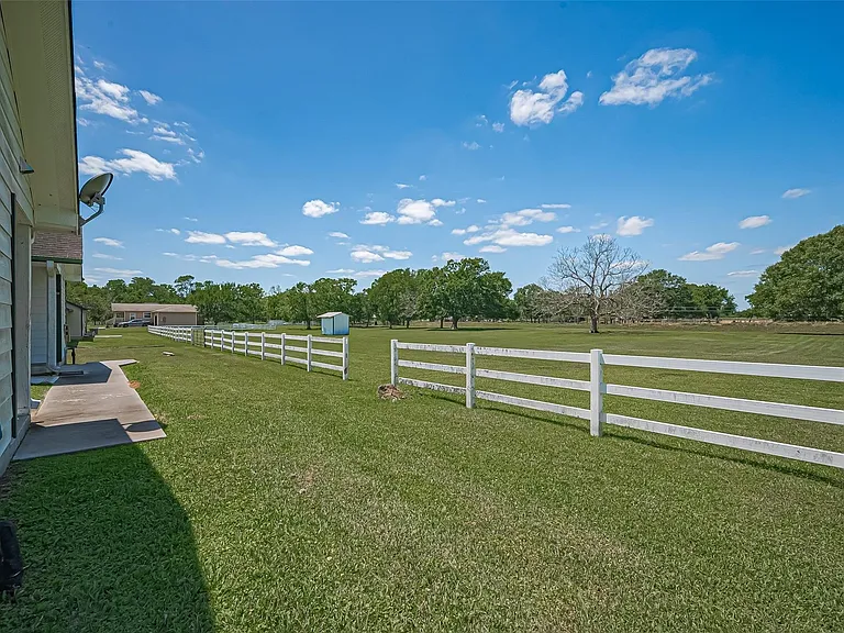 3240-3310 Band Rd — Photo 5