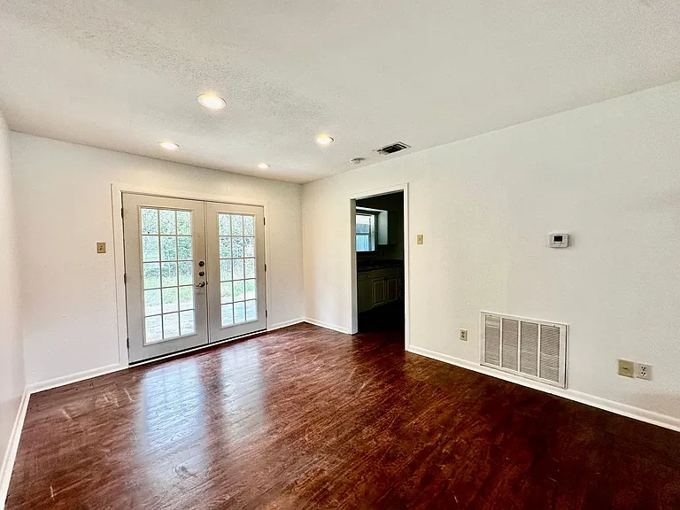1448 Harper Rd — Photo 8