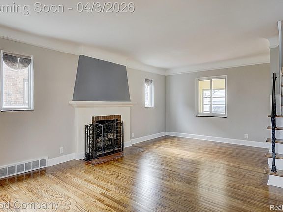 3rd image of 9155 Grayton St