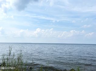 6007 Sound Side Rd, Columbia, NC 27925