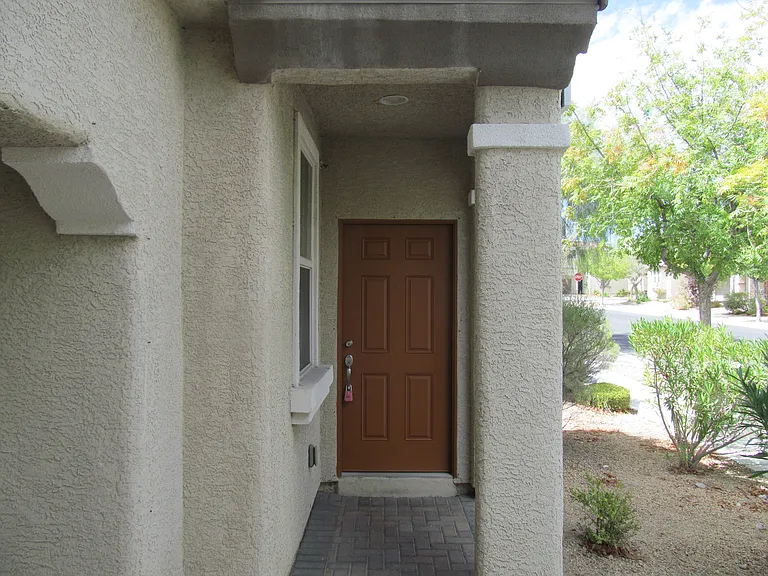 8513 Orly Ave — Photo 2