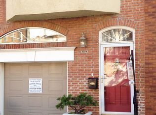 2104 Carpenter St, Philadelphia, PA