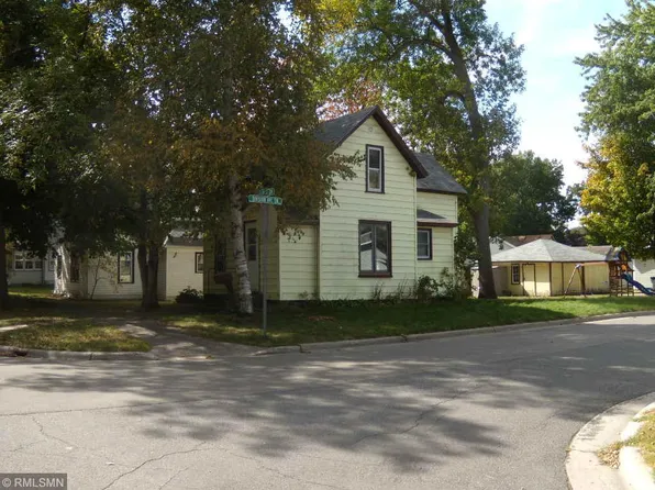 540 Glen St SW, Hutchinson, MN 55350