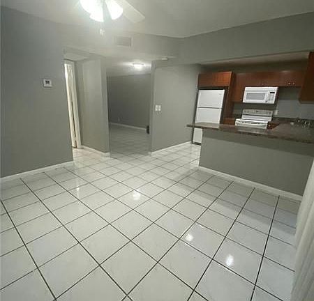 4th image of 5959 NW 29th St #119