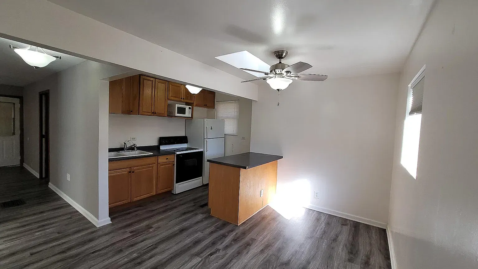 1 bed, 1000 sqft, $1,500 — Photo 4