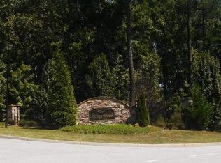 232 Kingscastle Dr, Ellenwood, GA
