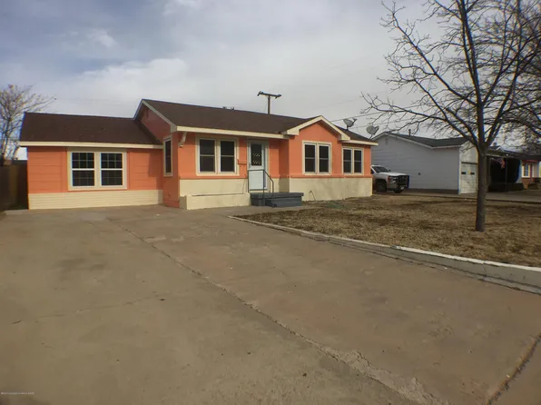 1103 Shamrock Dr, Dumas, TX 79029