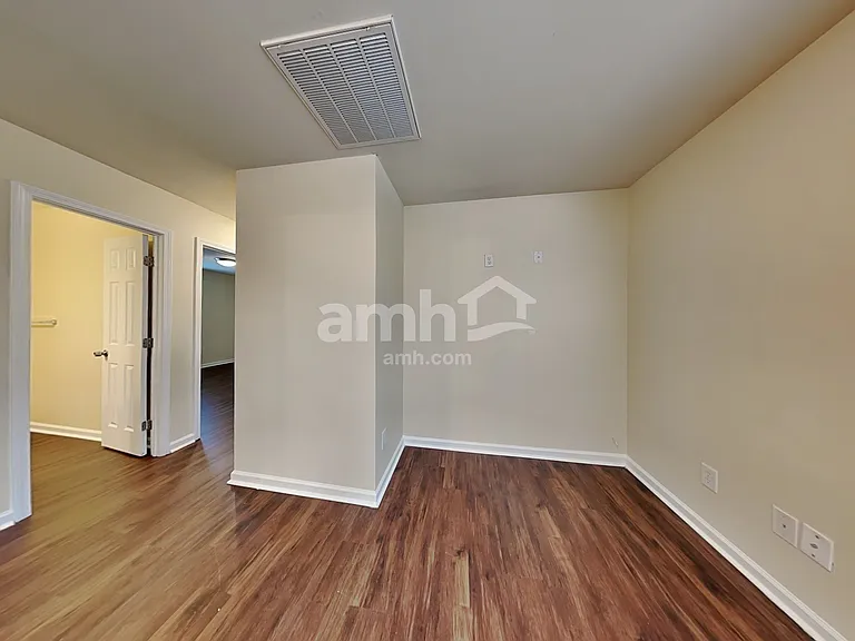 3012 Cardinal Lake Dr — Photo 9