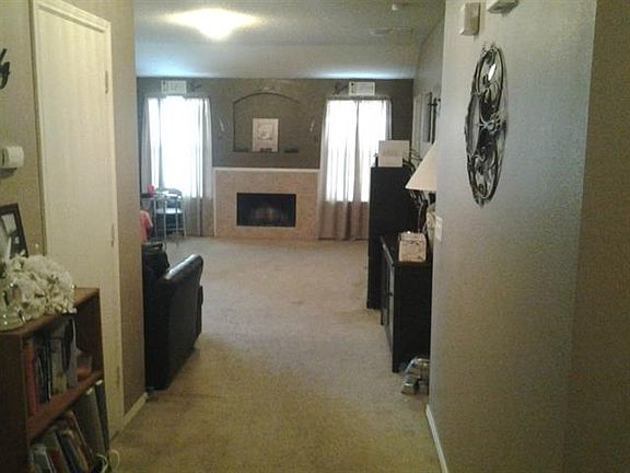 3rd image of 213 Pinecrest Dr