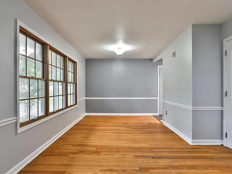 118 Irene Dr — Photo 3