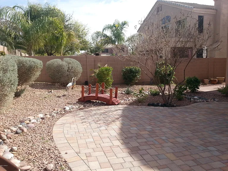 9720 E Davenport Dr — Photo 14
