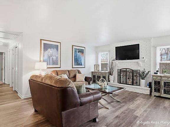 5th image of 4833 Eastwood Ct