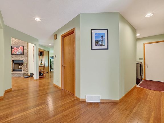 5th image of 10293 E Hickory Ridge Dr