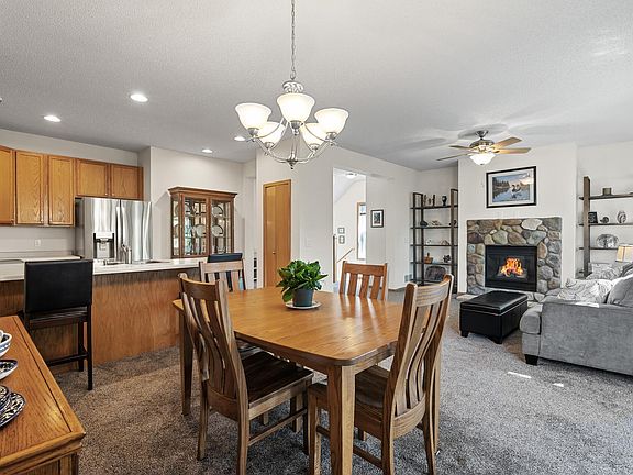 3rd image of 7565 Lachman Ave NE