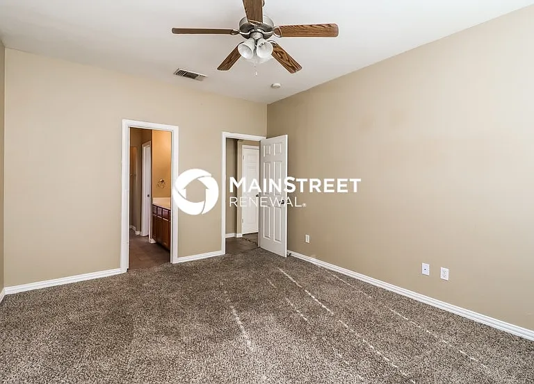 216 Kennedy Ct — Photo 14
