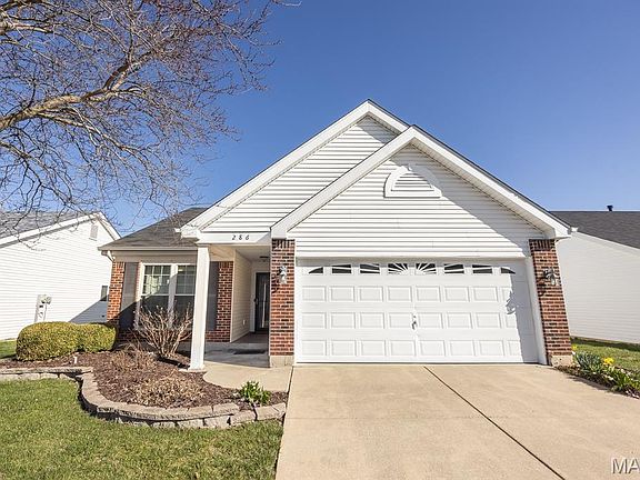 2nd image of 286 Fawn Oaks Ln
