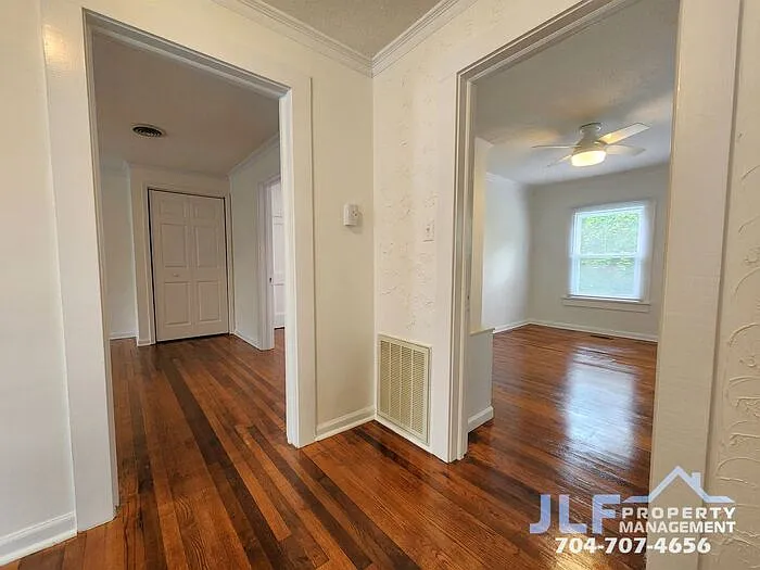 706 N Caldwell St — Photo 10