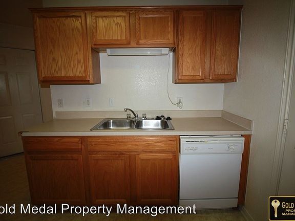 5th image of 318 Cedar Ridge Dr Unit A