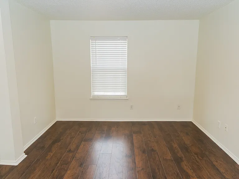 7009 Bountiful Grove Dr — Photo 12